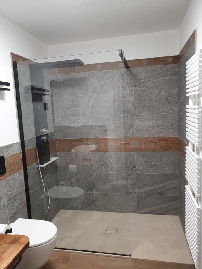 Casa Vacanza Lo Nano Fenis Luaran gambar