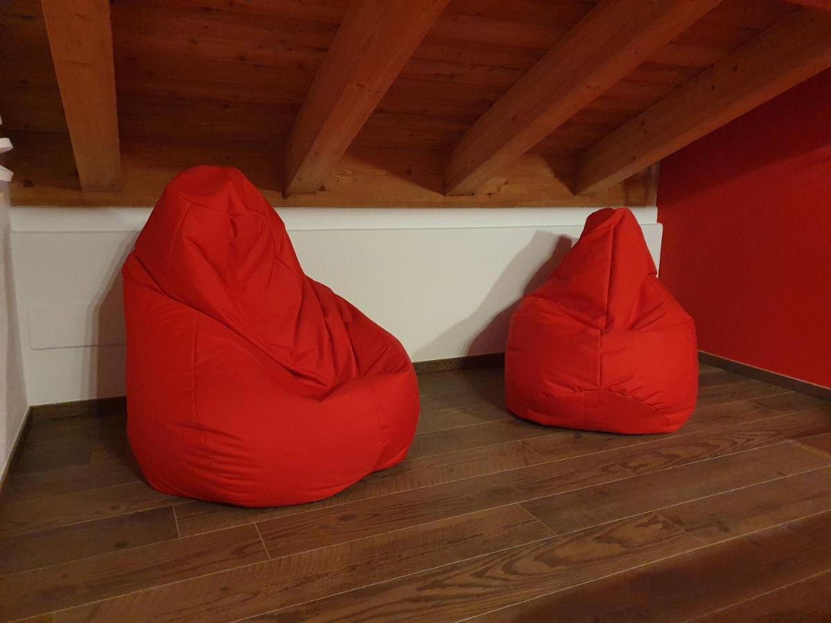 Casa Vacanza Lo Nano Fenis Luaran gambar